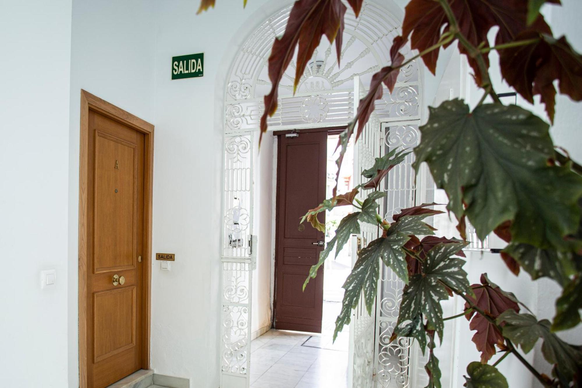 Wish Suite Cervantes Sevilla Bagian luar foto